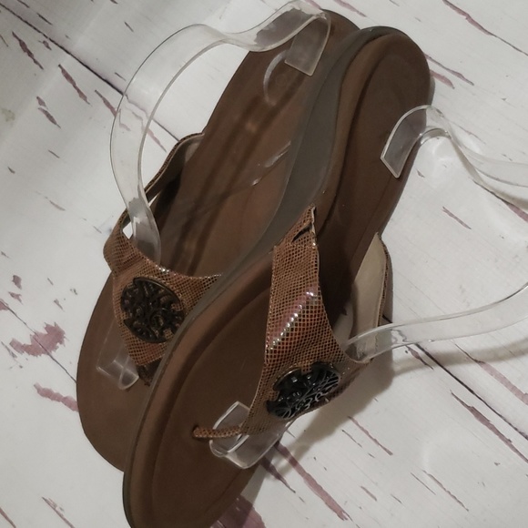 Obeo brown T-strap thong embellish sandals size 12 narrow - Picture 5 of 7